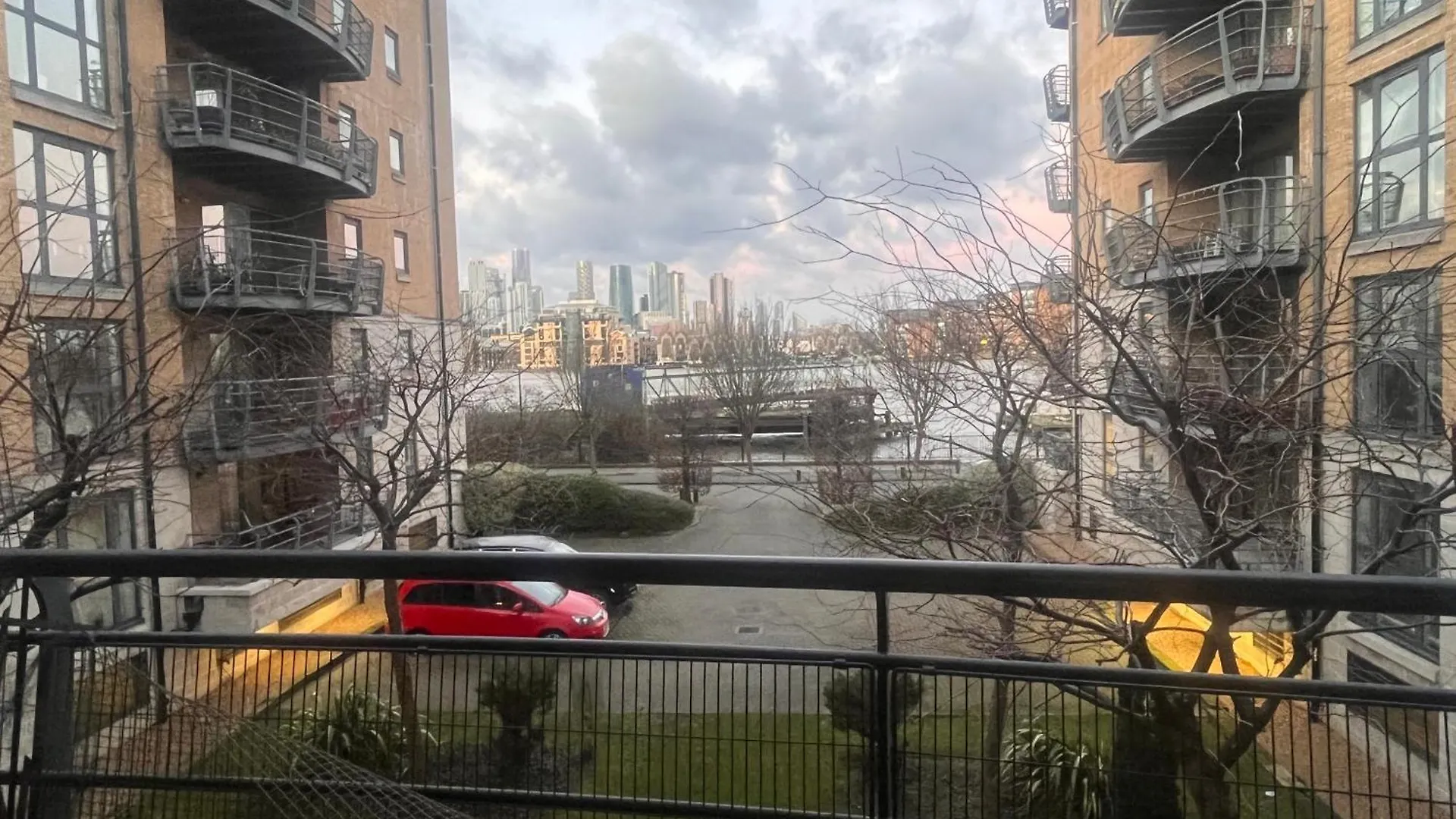 Riverview Apartment London